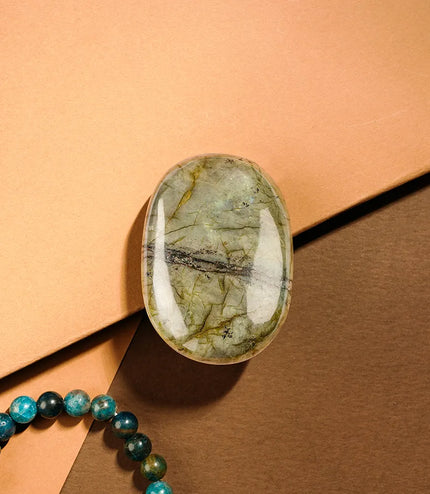 Labradorite Palm Stone